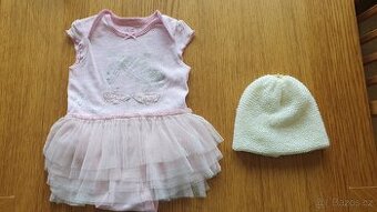 Oblečení a potřeby pro miminko