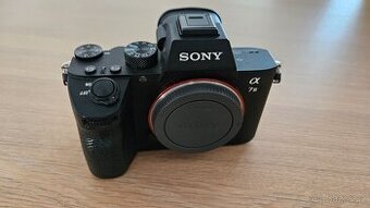 Bezzrcadlovka Sony A7 III
