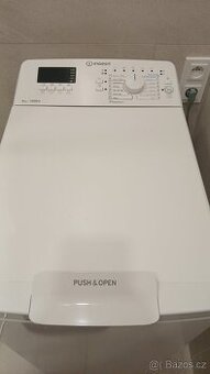 Vchem pněná pračka Indesit