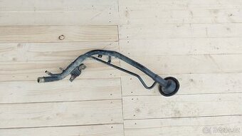 Nissan Qashqai J10 – Hrdlo nádrže benzín