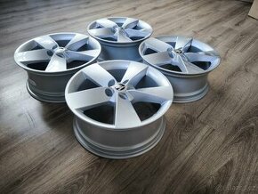 NOVÁ Alu kola 5x112 R17 RATIKON - Škoda Kodiaq, Superb III