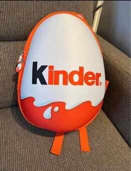 Kinder batůžek