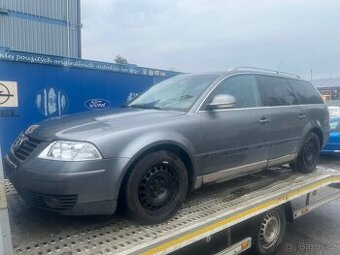 Rozprodám na náhradní Volkswagen Passat B5 5.5