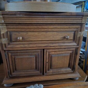 komoda hnědá rozkládací