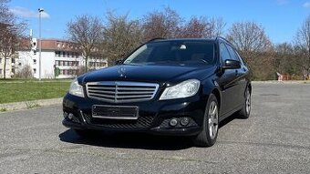 MERCEDES-BENZ C220CDi 125kW NAVIGACE