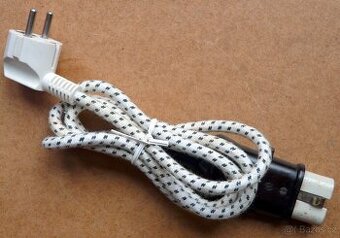 Napájecí kabel k Remosce.