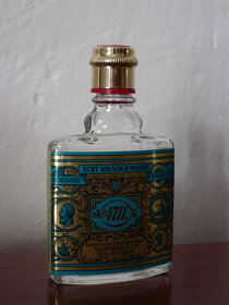 Lahvičky od parfému - 1