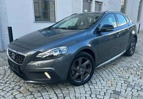 VOLVO V40 2.0D3 110KW 5Válec CROSS COUNTRY-AUTOMAT-NAVI-PDC - 1