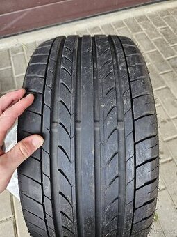 255/40 R17 run flat