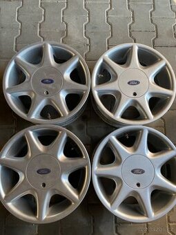 Ford Escort RS R15 alu disky