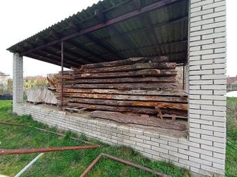 Stolové desky z borovice černé - masivní dřevo