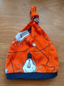 Kojenecká oranžová čepička Žárovka, 43cm