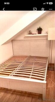 Postel IKEA Hemnes