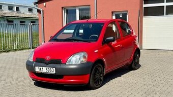Toyota Yaris //1.0VVT-i//50kW//2.MAJ//ČR//SERVIS//
