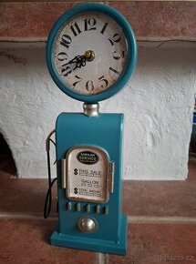 Retro hodiny benzina