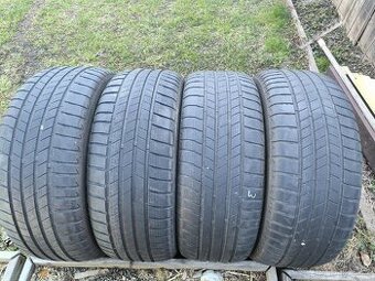 Bridgestone T005 215/55/17
