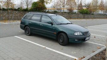 Toyota Avensis Kombi 1, 6 benzín