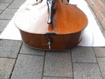 Violoncello s notou Antonius Stradiuarius - 1