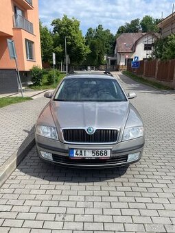 🚗 Škoda Octavia II (1Z5) 2.0 TDI (BMM) DSG – Elegance