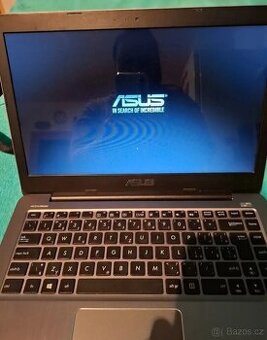 Notebook Asus - 1