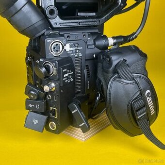 Canon eos C200 | 373929500059