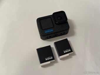 GoPro Hero 11 Black, 2 baterie a příslušenstvím