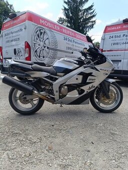 Kawasaki ninja zx-6r