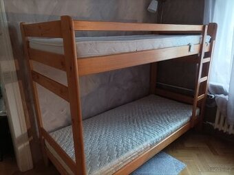 Dvoupatrová postel