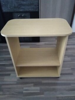 Konferenční stolek na kolečkách