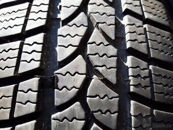 2ks pěkných zimních pneu 185/60 R15 Riken
