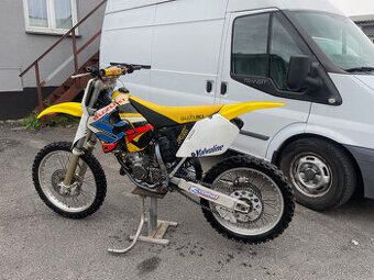 RM 125
