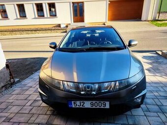 Honda Civic 8G 1.8i-vtec Executive