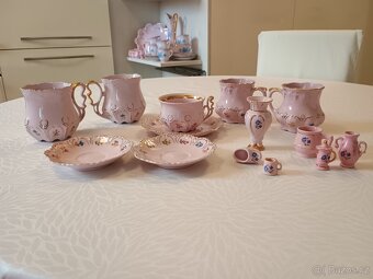 Růžový porcelán dekor Lenka