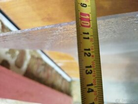 Strukturované polystyrolové plastové sklo