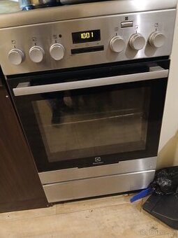 Elektrický  sporák