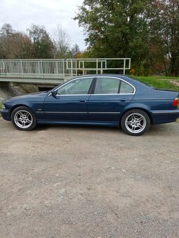 BMW E39 525 tds a - 1