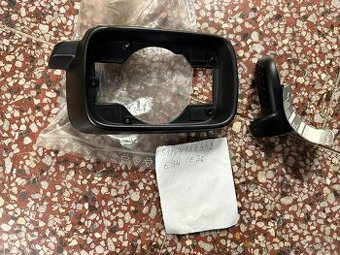 Levý rámeček zrcátka BMW e34 - e36