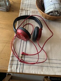 Sluchátka zn. Sony