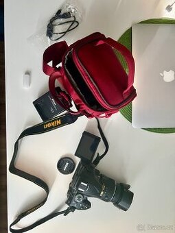 Prodám fotoaparát Nikon D-5200.