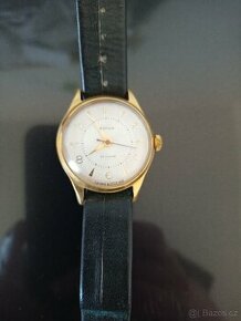 Staré funkční Ruské náramkové hodinky.