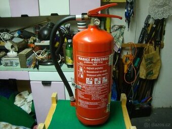 Hasící přístroj hasičák mini bar červený pěkný PC: 2600Kč