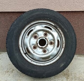 Prodám pneu s diskem 2 ks