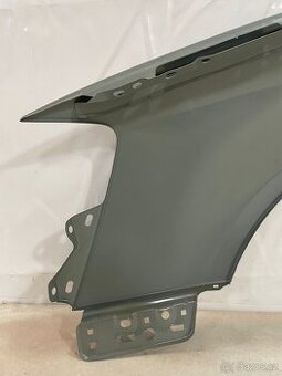 Volkswagen Passat B6 pravý blatník