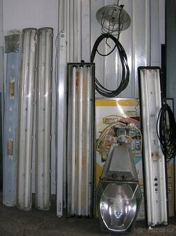 Svítidla zářivková - venkovní a vnitřní