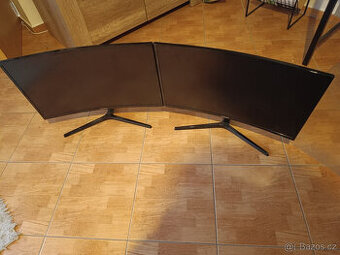 Prodam 2x tenke  zakrivene LCD Samsung 27"