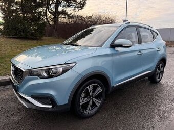 MG ZS, EV 105kW Luxury 69tkm m.ř. 2021 LED tažné 1.maj