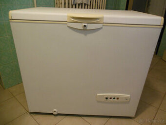 Pultový mrazák WHIRLPOOLPultový mrazák WHIRLPOOL