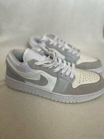 Jordan 1 air low wolf