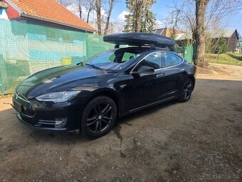 Tesla model S 90D Free Supercharger