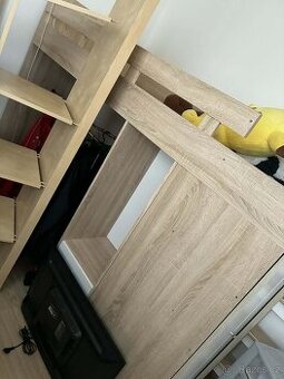 Patrová postel se skříní